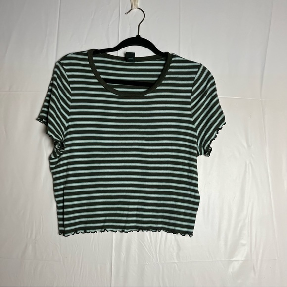 5/$25‎ Wild fable women short sleeve green blue striped crop top size XXL - Picture 1 of 12